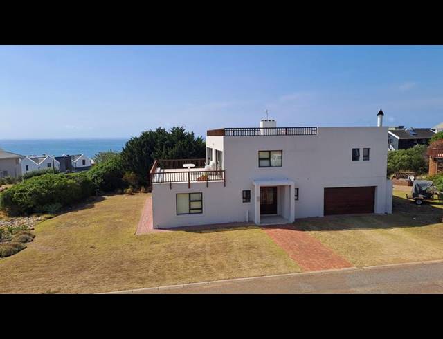 4 BEDROOM HOUSE FOR SALE IN JONGENSFONTEIN